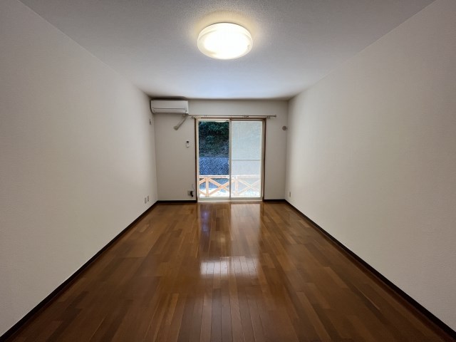 レイクビレッジⅢ リビング