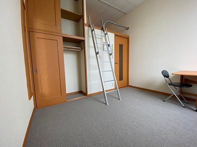 レオパレスリヴァージュオカベ リビング