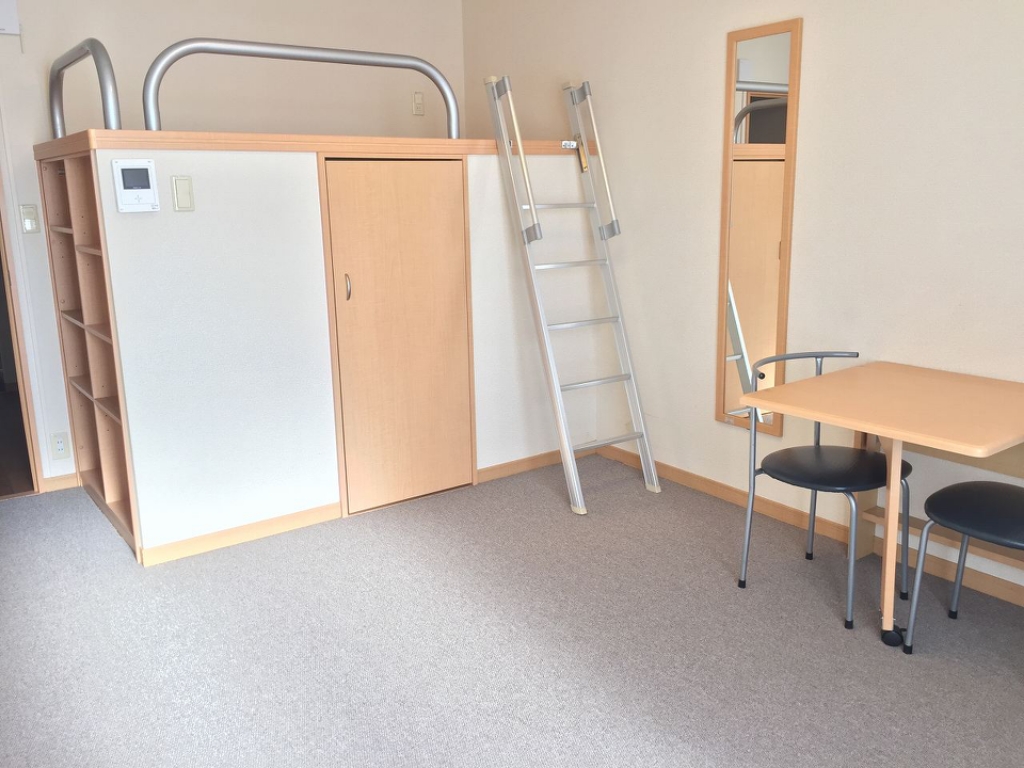 レオパレスサンレイクハーモニー リビング