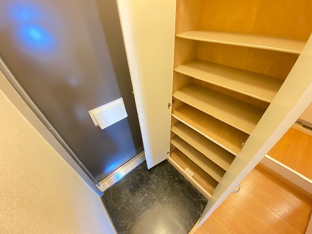 レオパレスサンレイクハーモニー 玄関