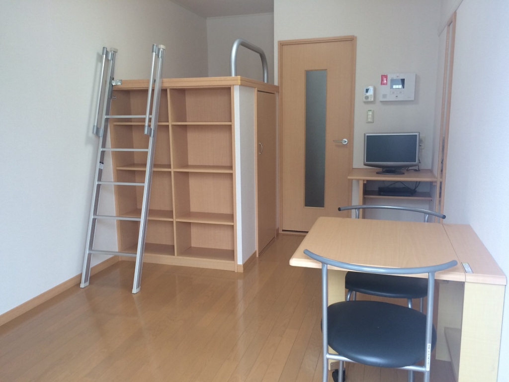 レオパレス可美 リビング