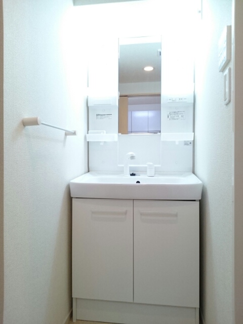 マーガレット　ウッズ その他3