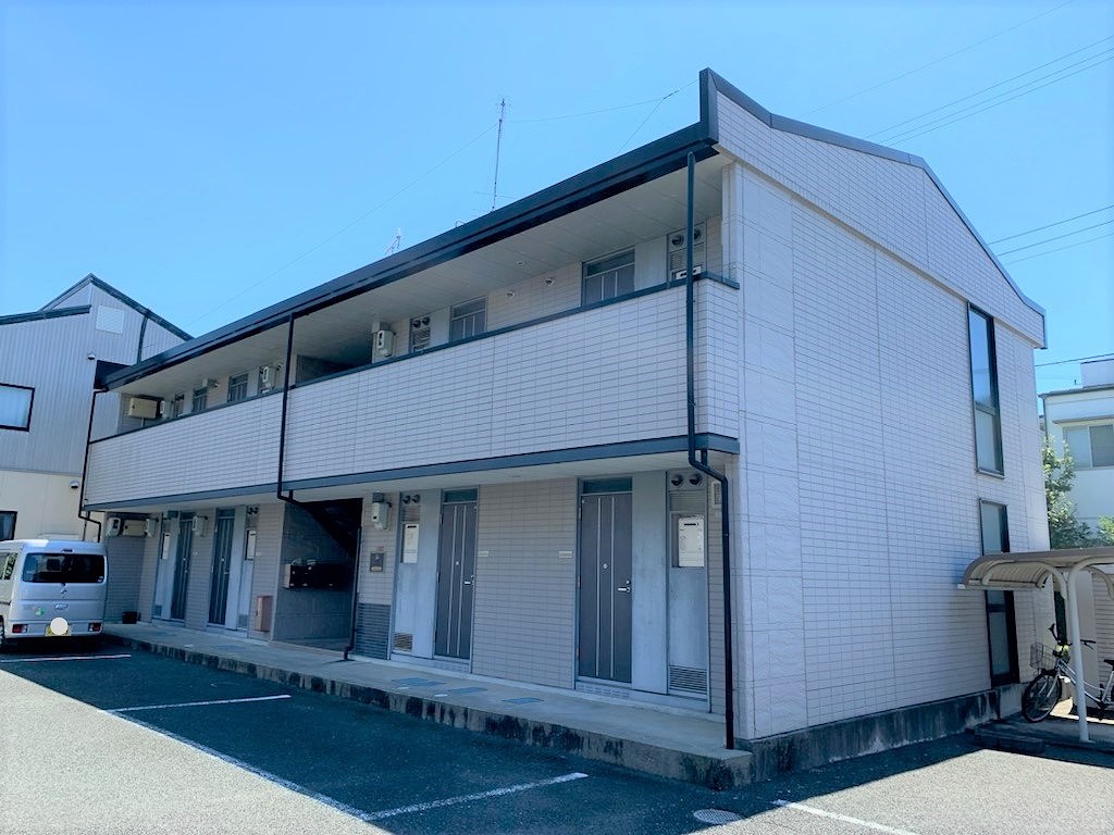 レオパレスエラン・ドール 201号室 外観