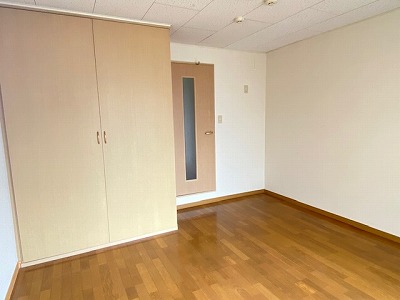 レオパレスエラン・ドール リビング