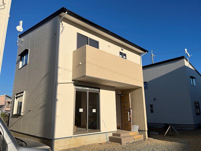 大平台戸建て新築2棟  外観