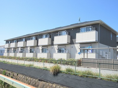 エヴァーグリーン 201号室 外観