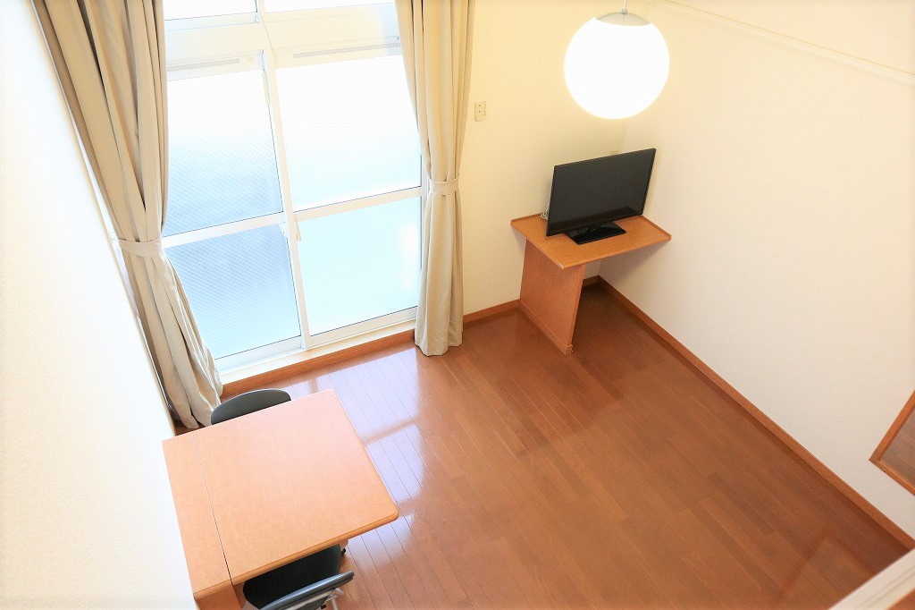 レオパレスグリーンゲート リビング