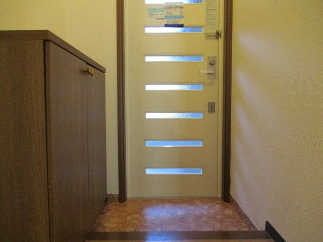 レイクビレッジⅣ 玄関