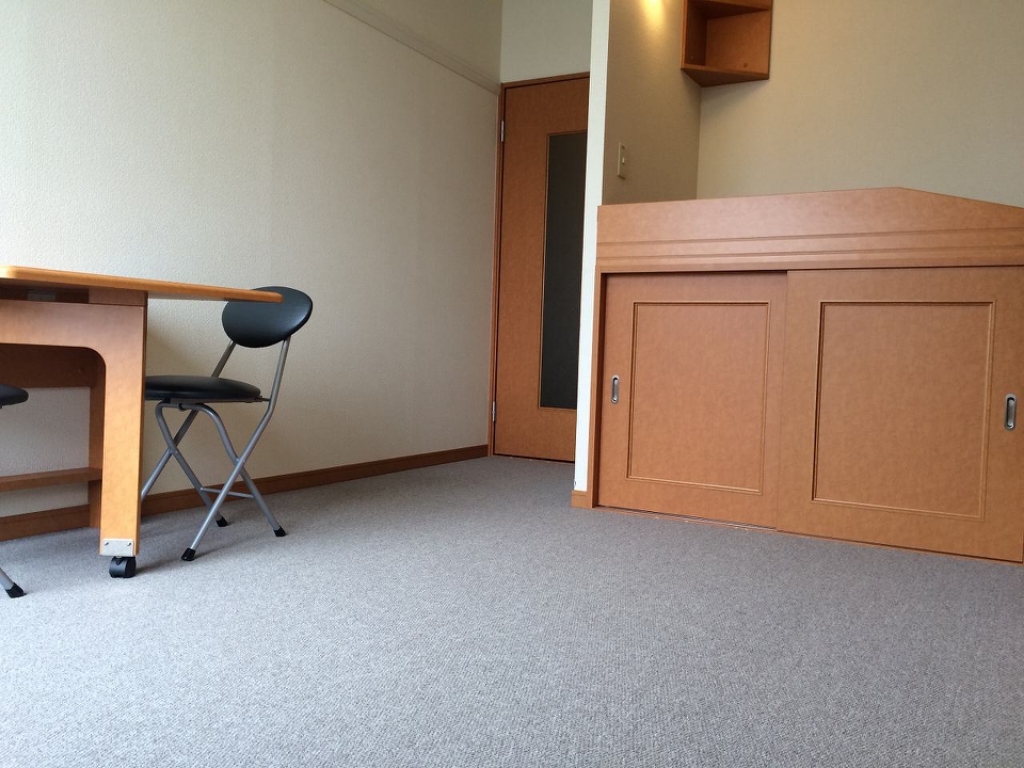 レオパレス昴 リビング