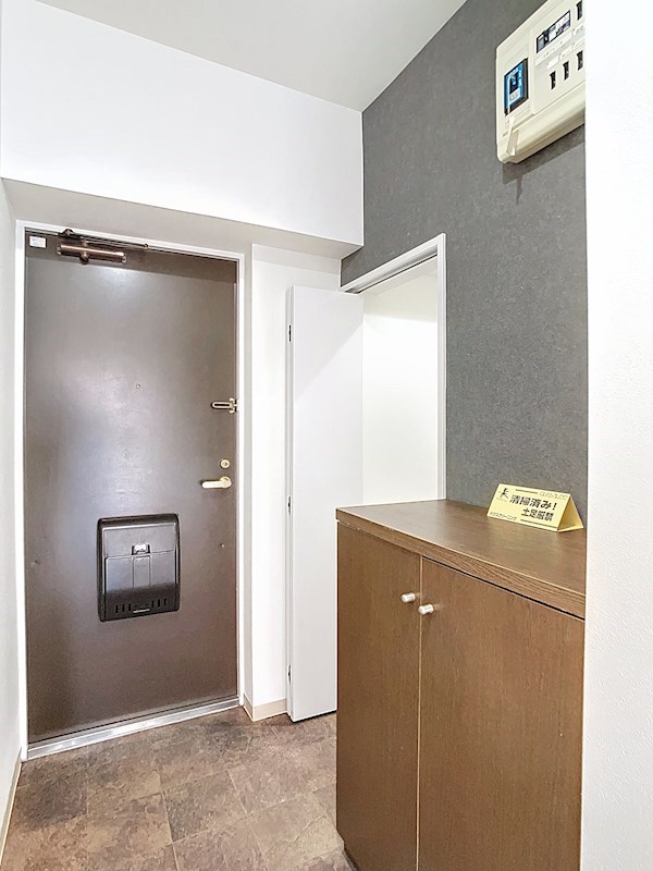 パルプラザ栄 玄関