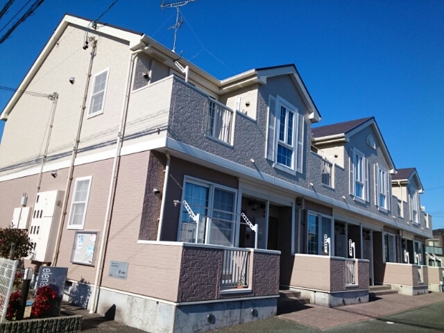 エレナーデ 203号室 外観