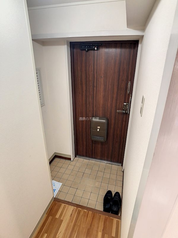 メゾンワシヅ 玄関