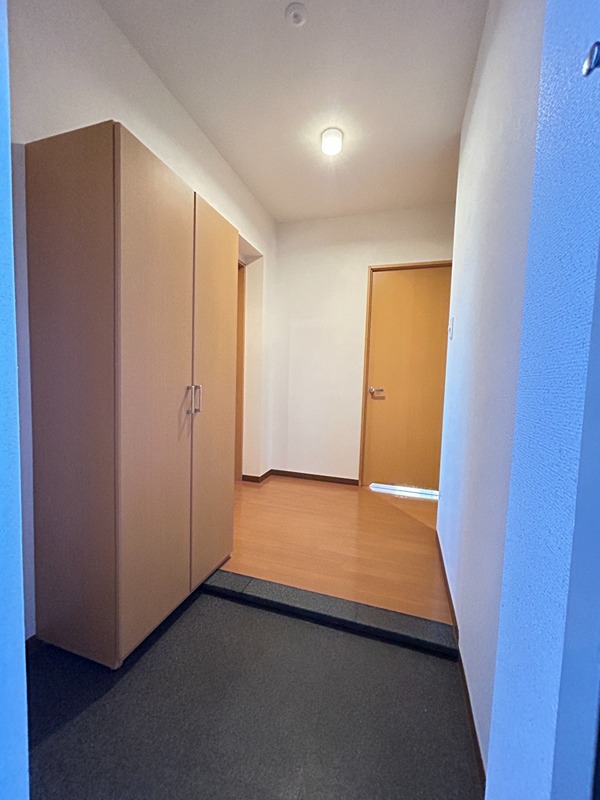 プログレス１ 玄関