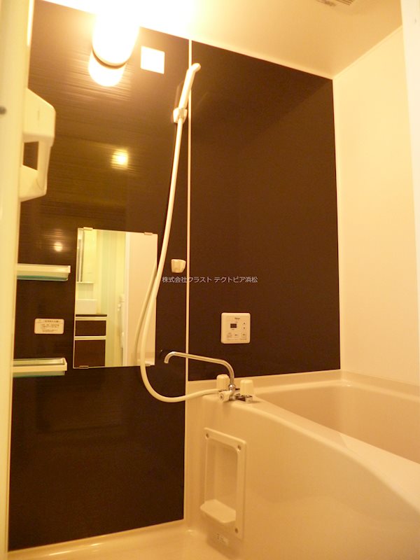 ドミール江西 風呂画像