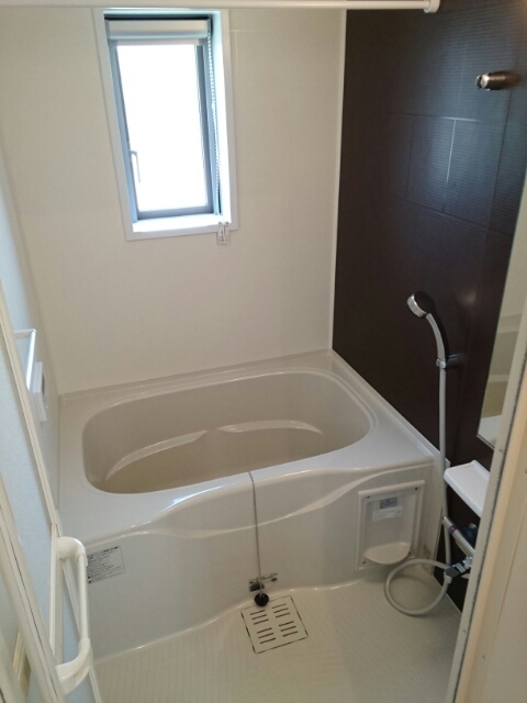 ルチェンテ　Ｆ 風呂画像