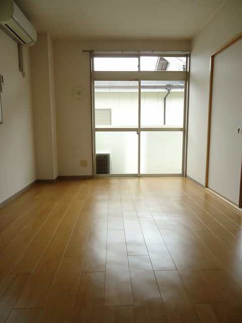 ブルーハイツＹＵＫＡ リビング