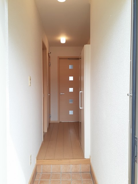 グレイスフル　やがみ 玄関