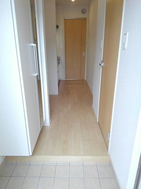 グレイスフル　やがみ　Ⅲ 玄関