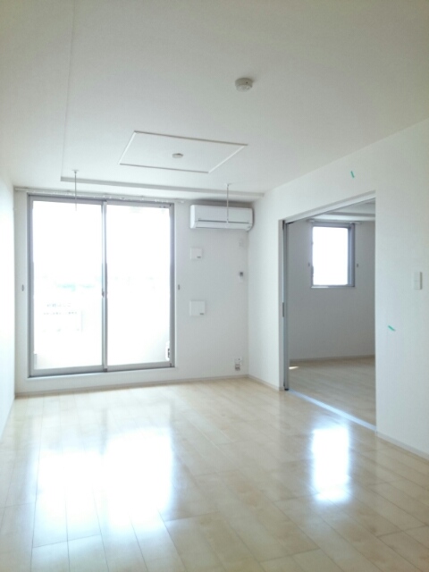 クレッシェンド・リリーⅡ リビング