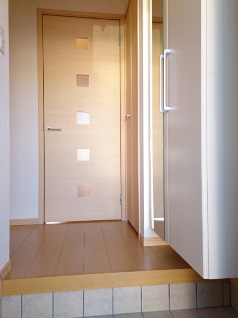 ルミエール 玄関