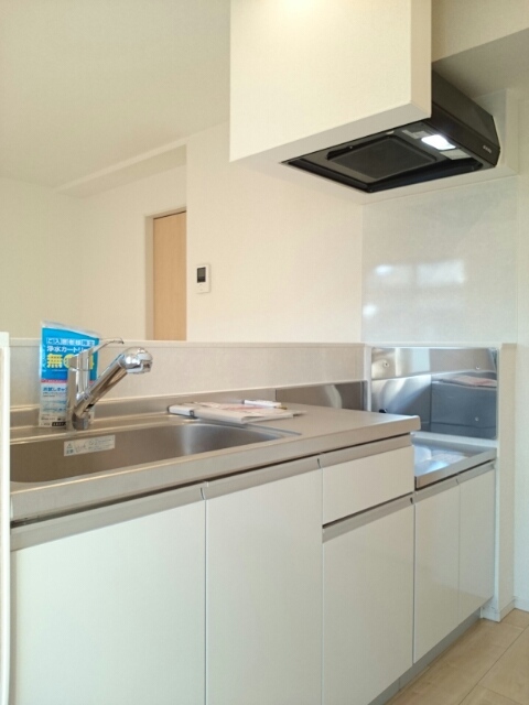 ルチェンテ　Ｅ キッチン