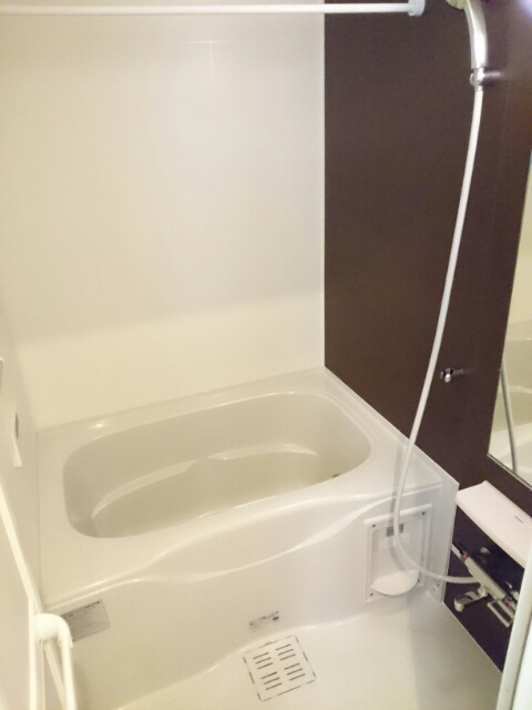 ルチェンテ　Ｅ 風呂画像