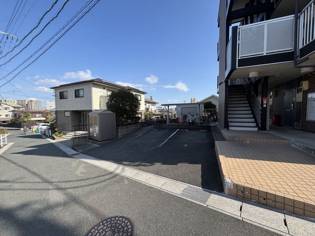 レオパレスさくら坂 その他4