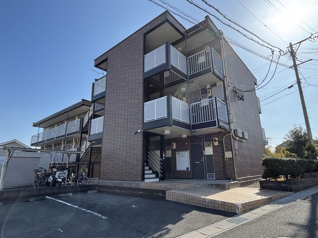 レオパレスさくら坂 その他外観1