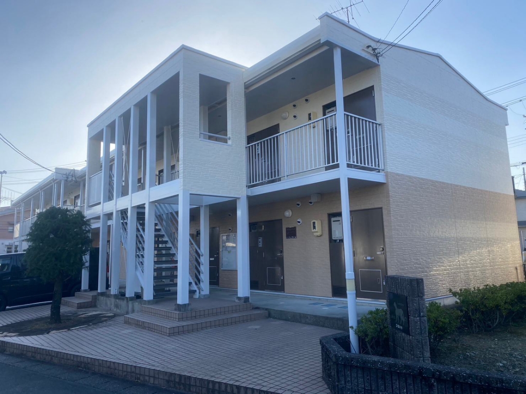 レオパレスひまわり 204号室 外観