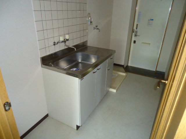 ビバリーハウス和瓦の里かもえ キッチン