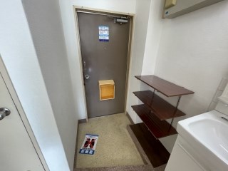 フラワーホーム 玄関