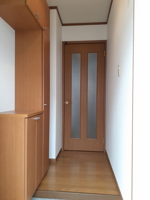 チェスターコートＢ 玄関