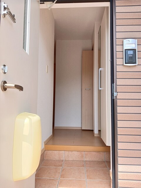 チェリッシュハウス 玄関