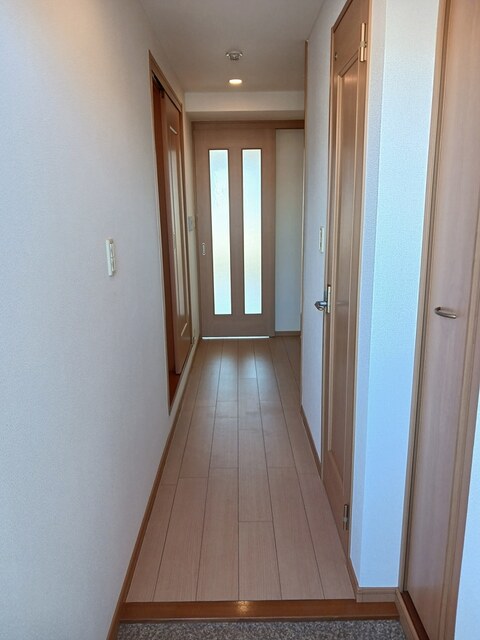 プラシードⅡ 玄関