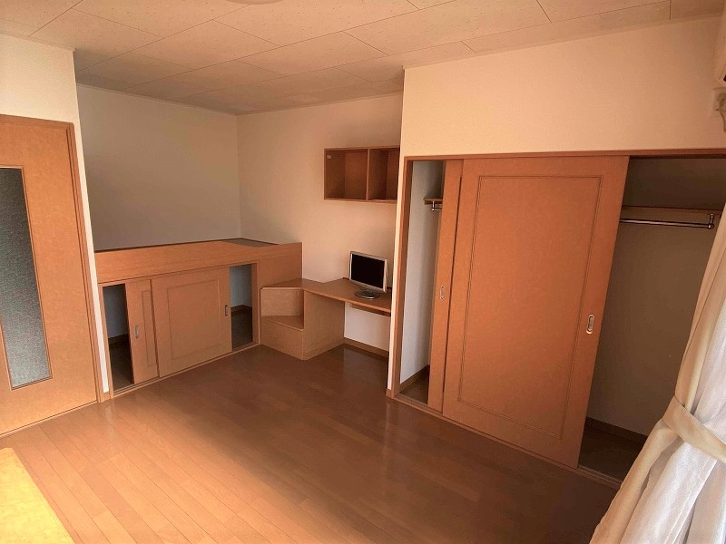 レオパレスエスカーラ リビング