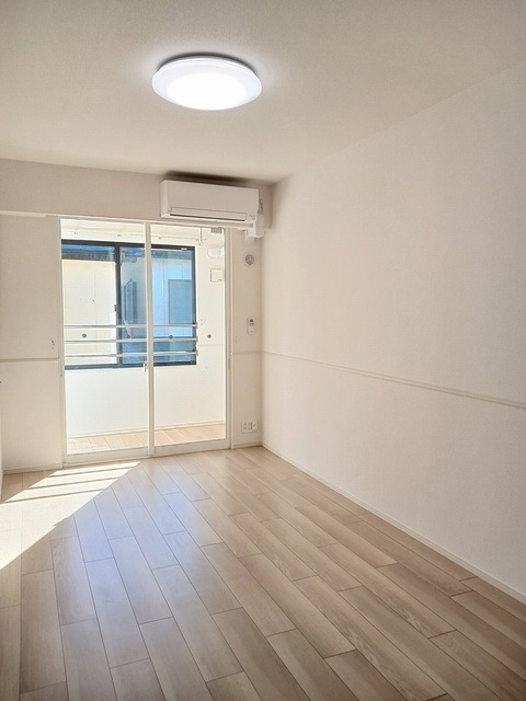 ヒカルサ浜松増楽町Ⅰ リビング