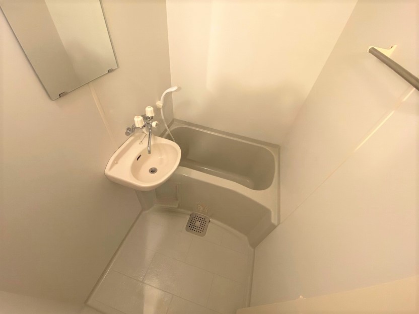 レオパレスオニオン 風呂画像