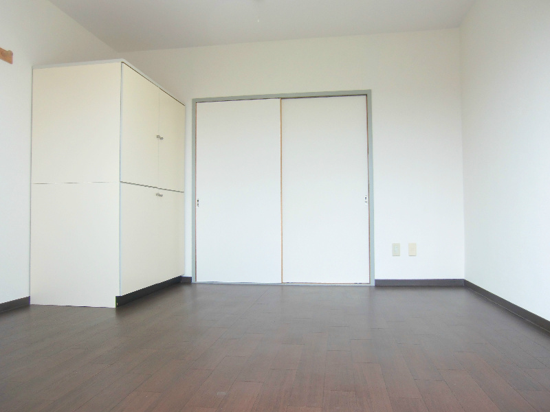 レジデンスアルージェⅠ ベッドルーム