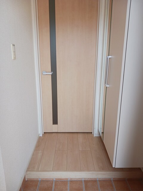 ポラリス神田Ｂ 玄関