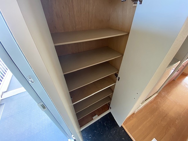 レオパレスさくら坂 玄関