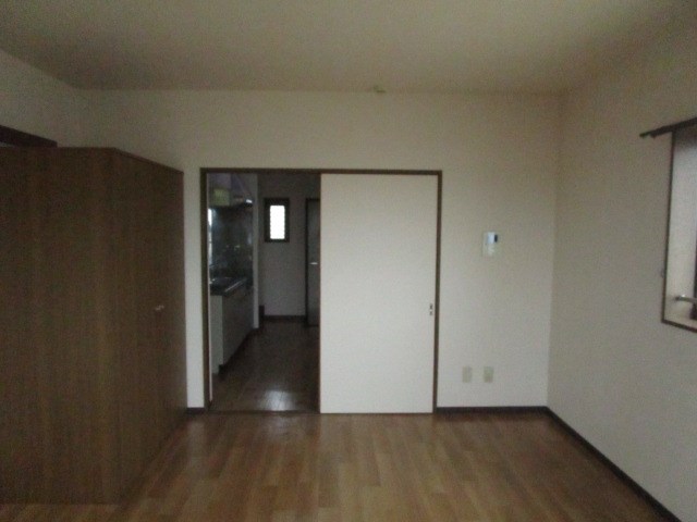 クラストピア リビング