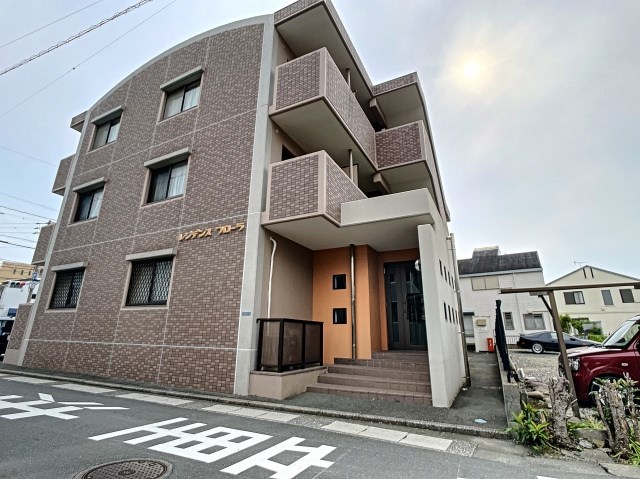 レジデンスフローラ 303号室 外観