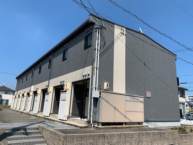 レオパレスタラート 208号室 外観