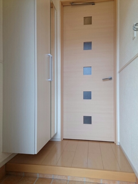 サジューＢ 玄関