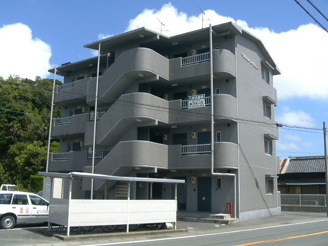 マンションレイクビュー 205号室 外観