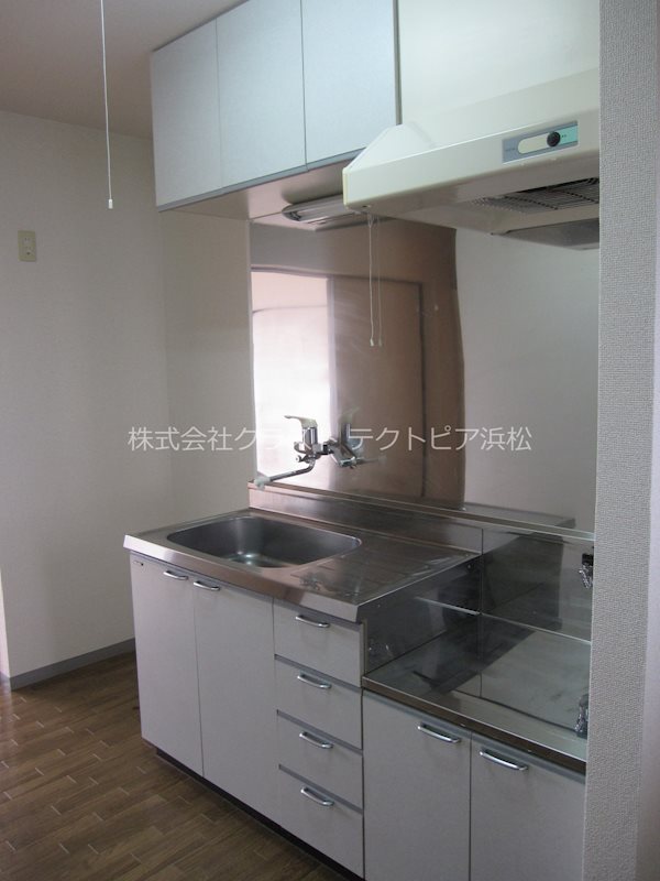 マンションレイクビュー キッチン