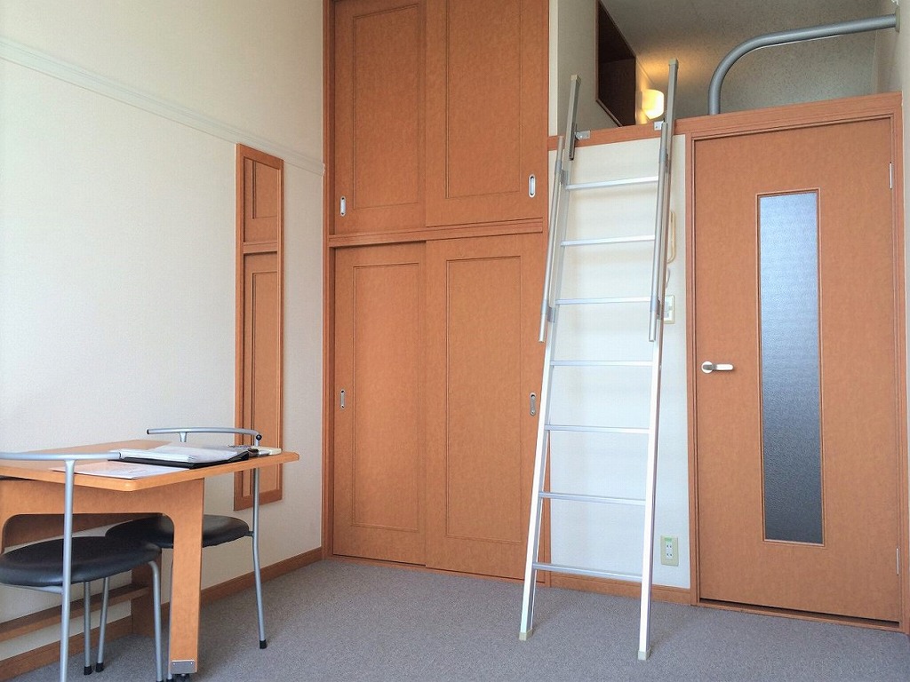 レオパレスオニオン リビング