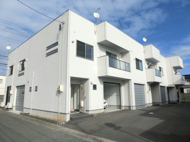 ガレッジ２８ B号室 外観