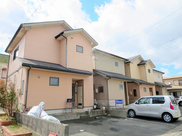 クワトロ泉 外観