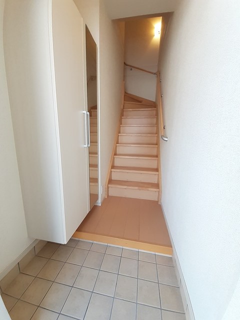 ポラール 玄関